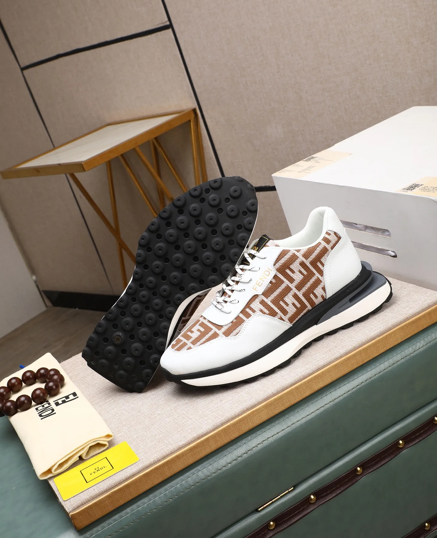 Men's shoes 💰460🕷🕷[FENDI] Fendi fashionable casual men's shoes 🇨🇳Original official website 1:1 model opening, new models are available first 💯Not high-profile but avant-garde, simple About low-key and fashionable, super versatile style 🌿 Made of original cowhide ➕ Pigskin lining 🎋 The version is comfortable on the feet, so rigorous for any small place, and the workmanship is first-class 🍍38-44 Large quantities in stock